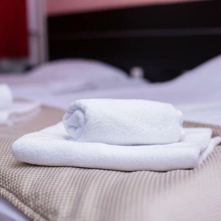 Hotel Beograd - Yu Lukavica Zewnętrze zdjęcie