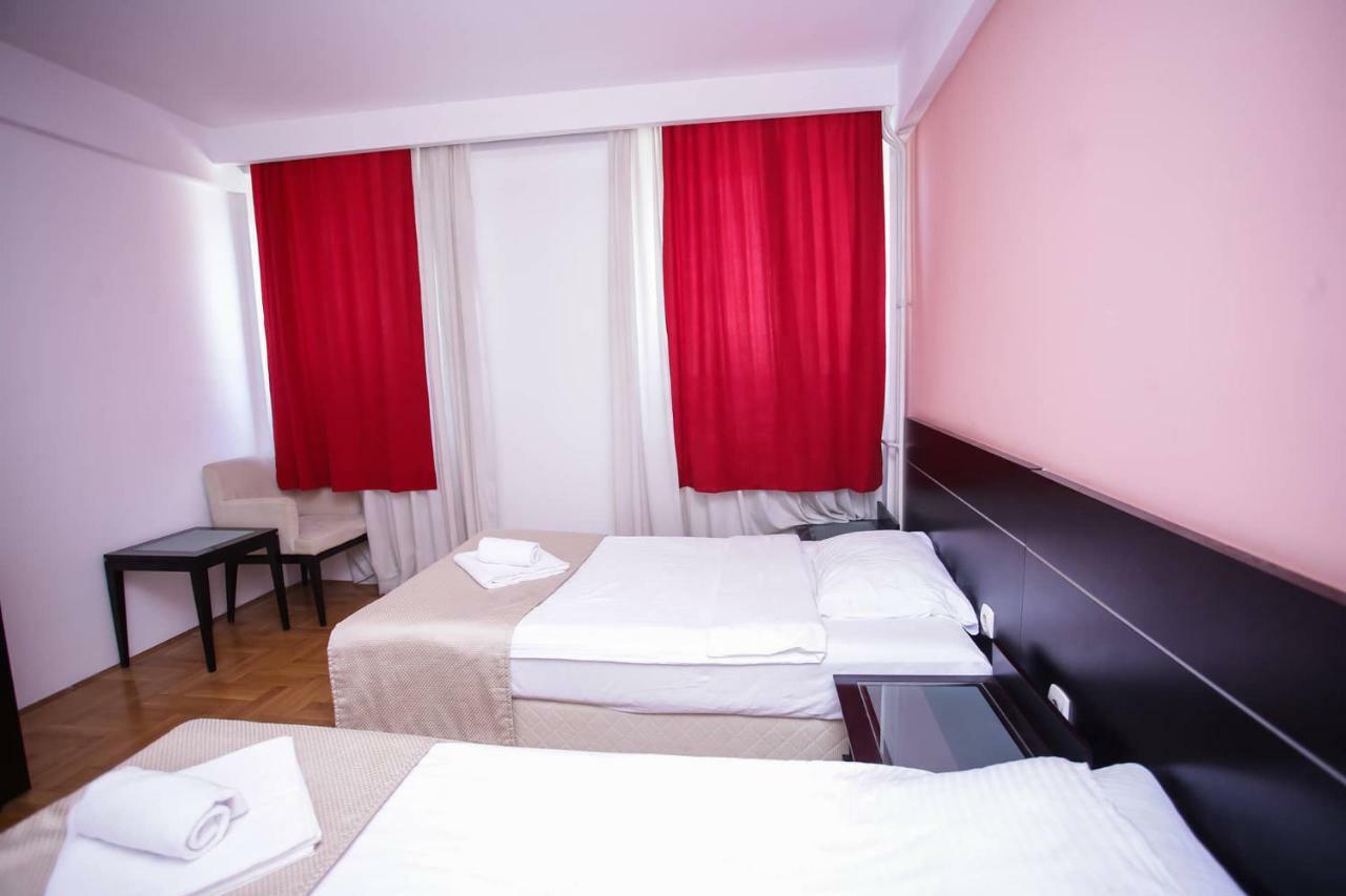 Hotel Beograd - Yu Lukavica Zewnętrze zdjęcie